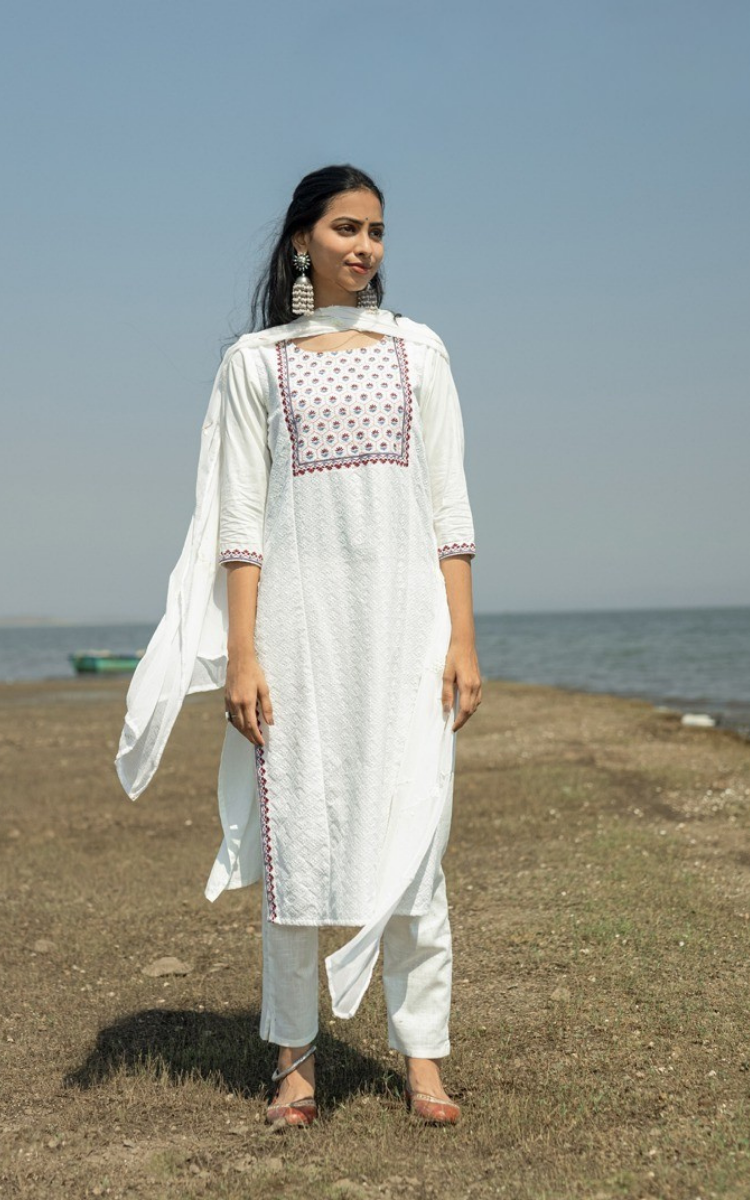 Ivory Breeze Kurta Set