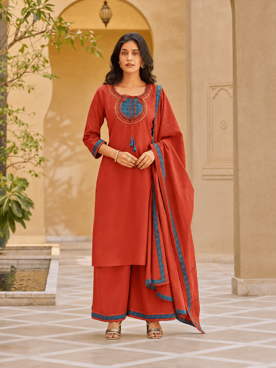Riwaayat Rust Dupatta Set