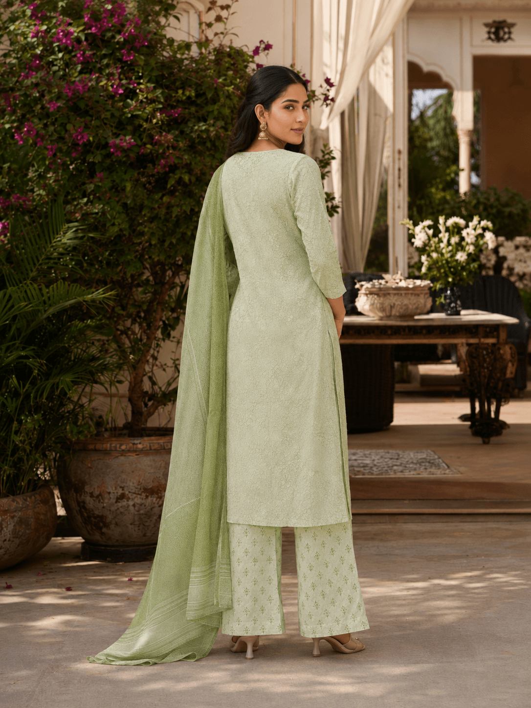 Pista Noor Embroidered Dupatta Set