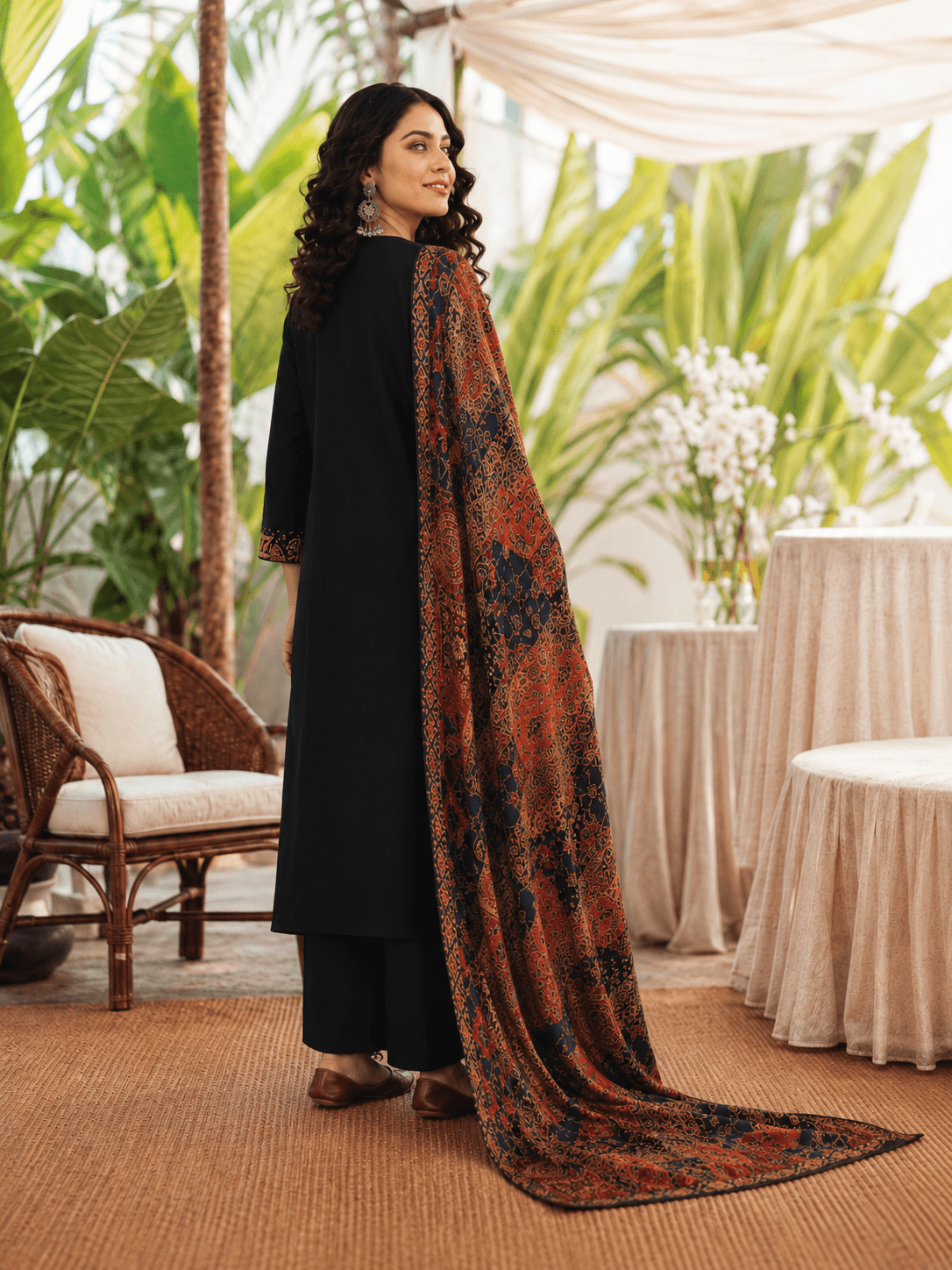 Noir Heritage Dupatta Set