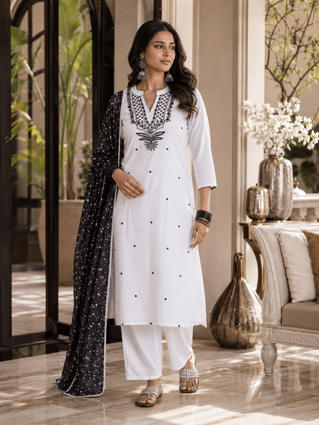 Noir Heritage Elegance Dupatta Set