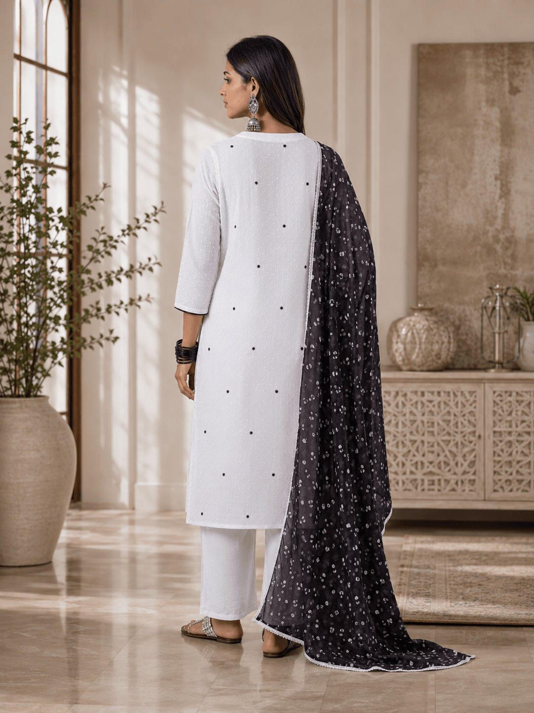 Noir Heritage Elegance Dupatta Set