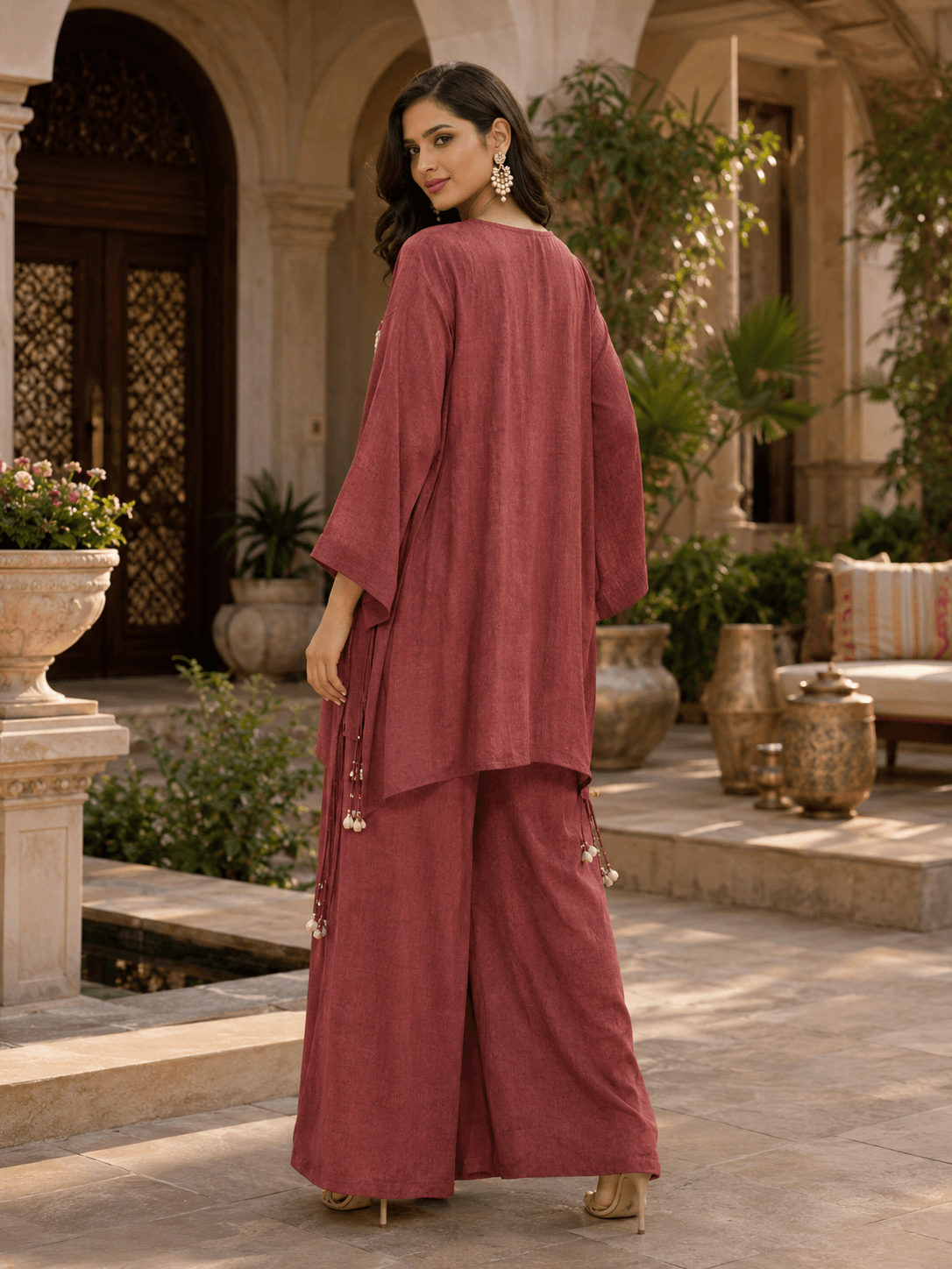 Noor-e-Rust Statement Kurta Set