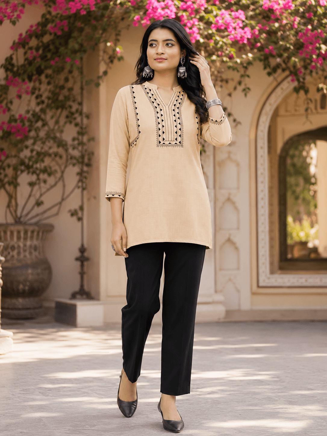 Sandstone Classic Top