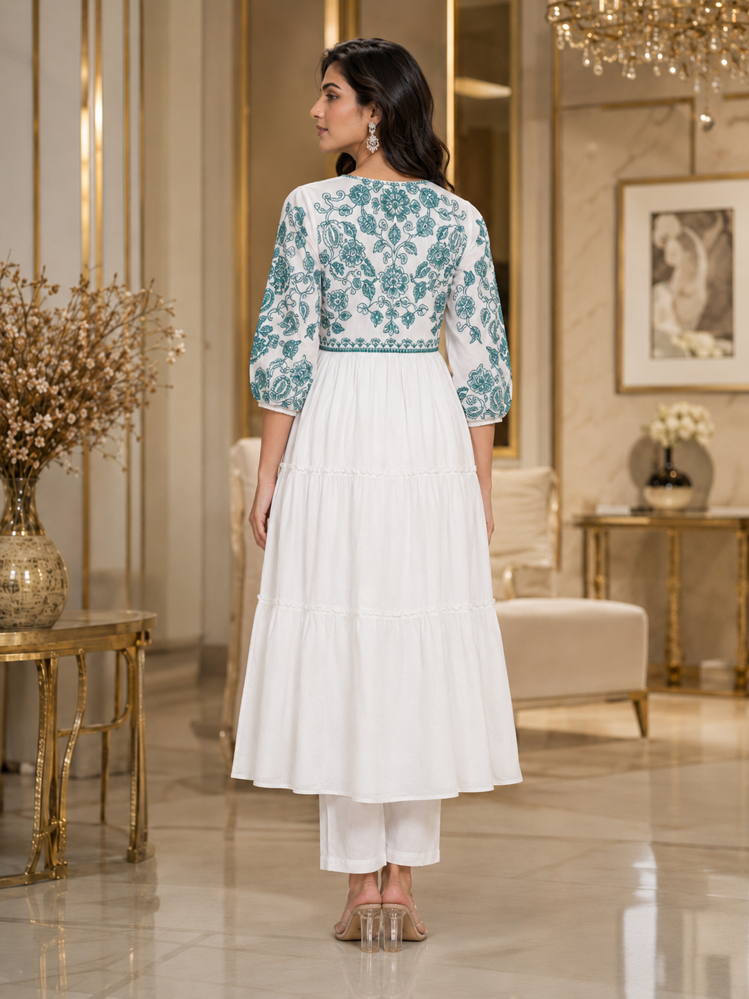 White Floral Grace kurta set with slit and flair