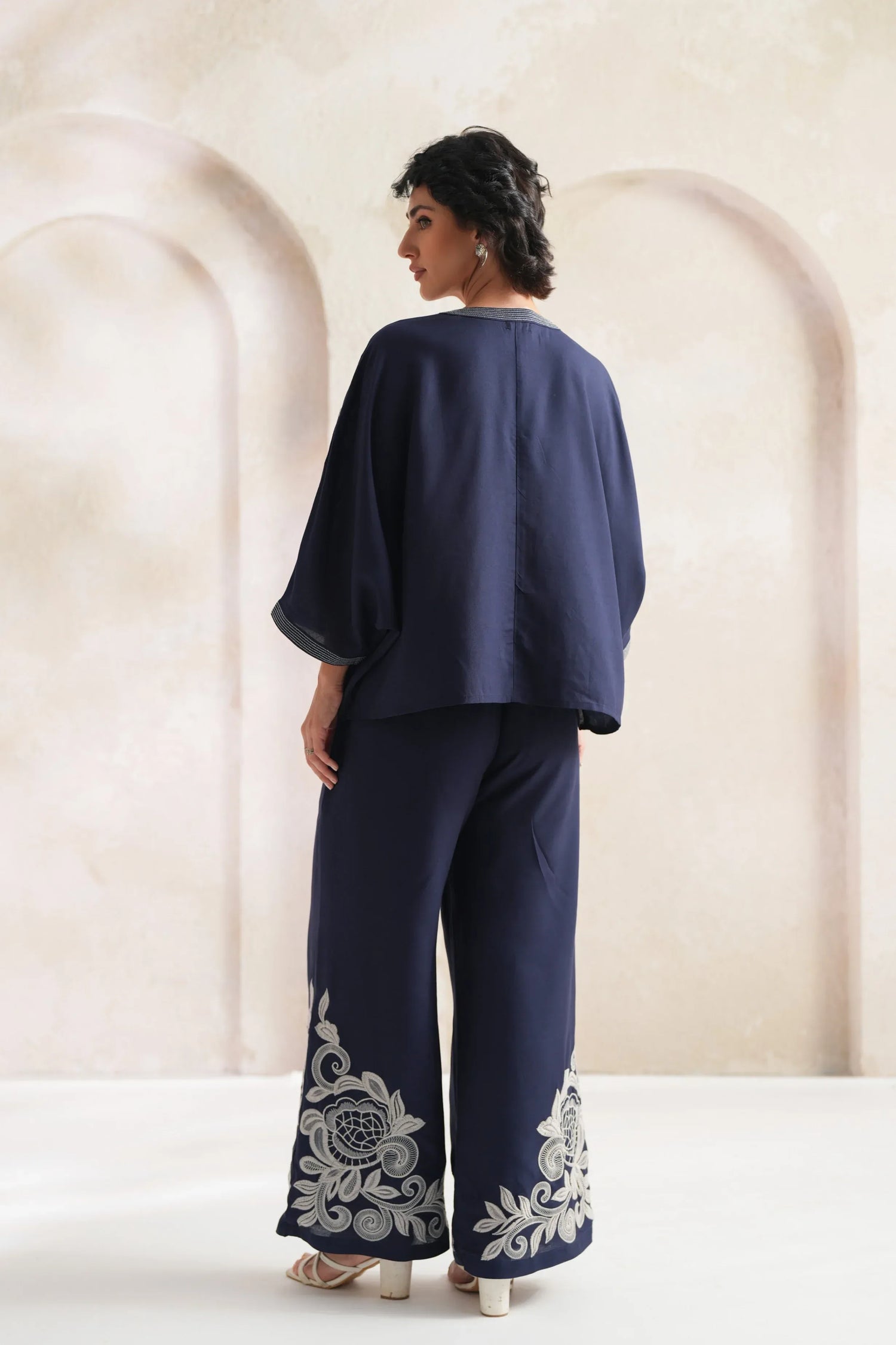 D-3294-3295_BACK - Taishina