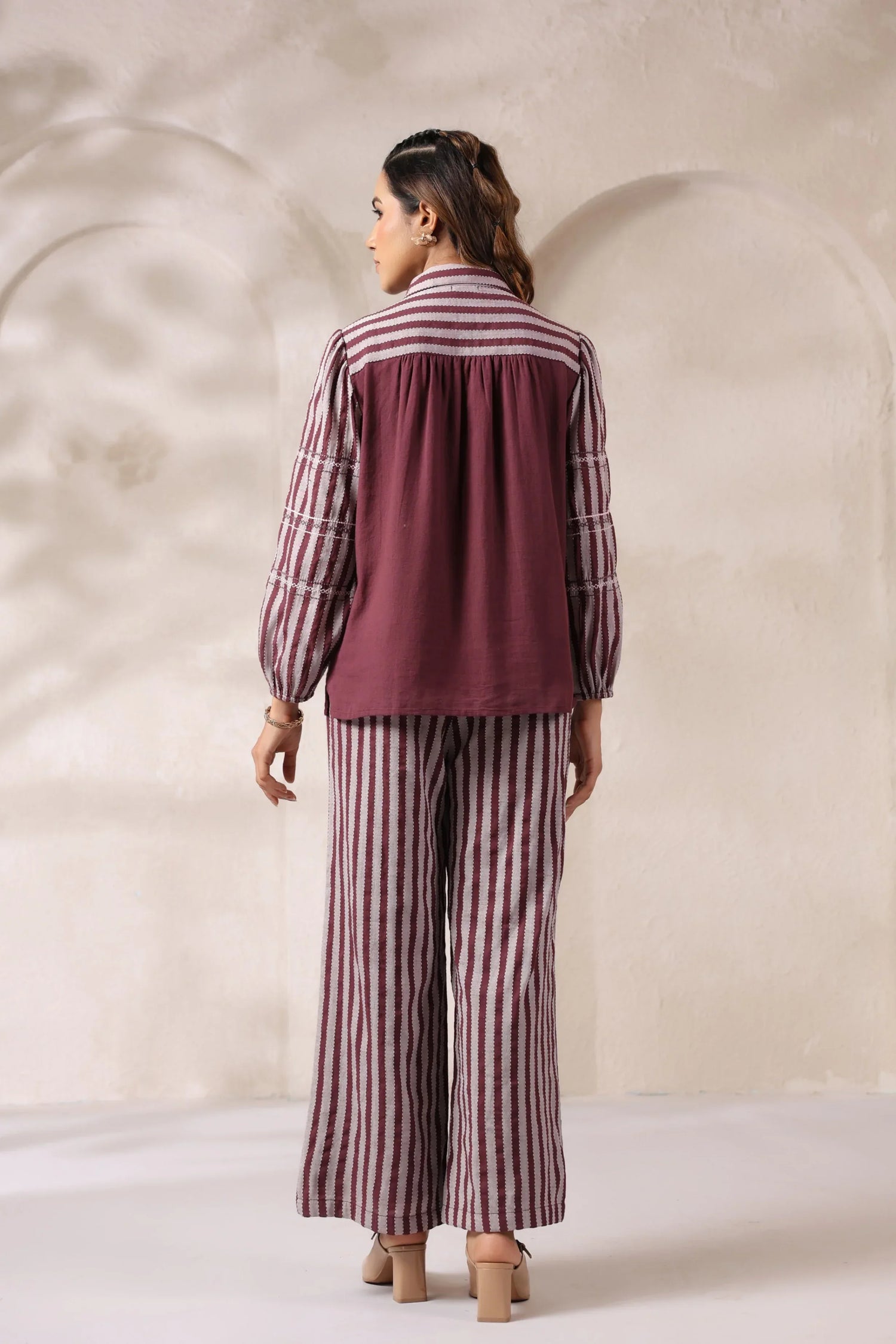 PK-1279-1280BACK_19300c26-ae6b-46d0-8a6b-f2a35577e64b - Taishina