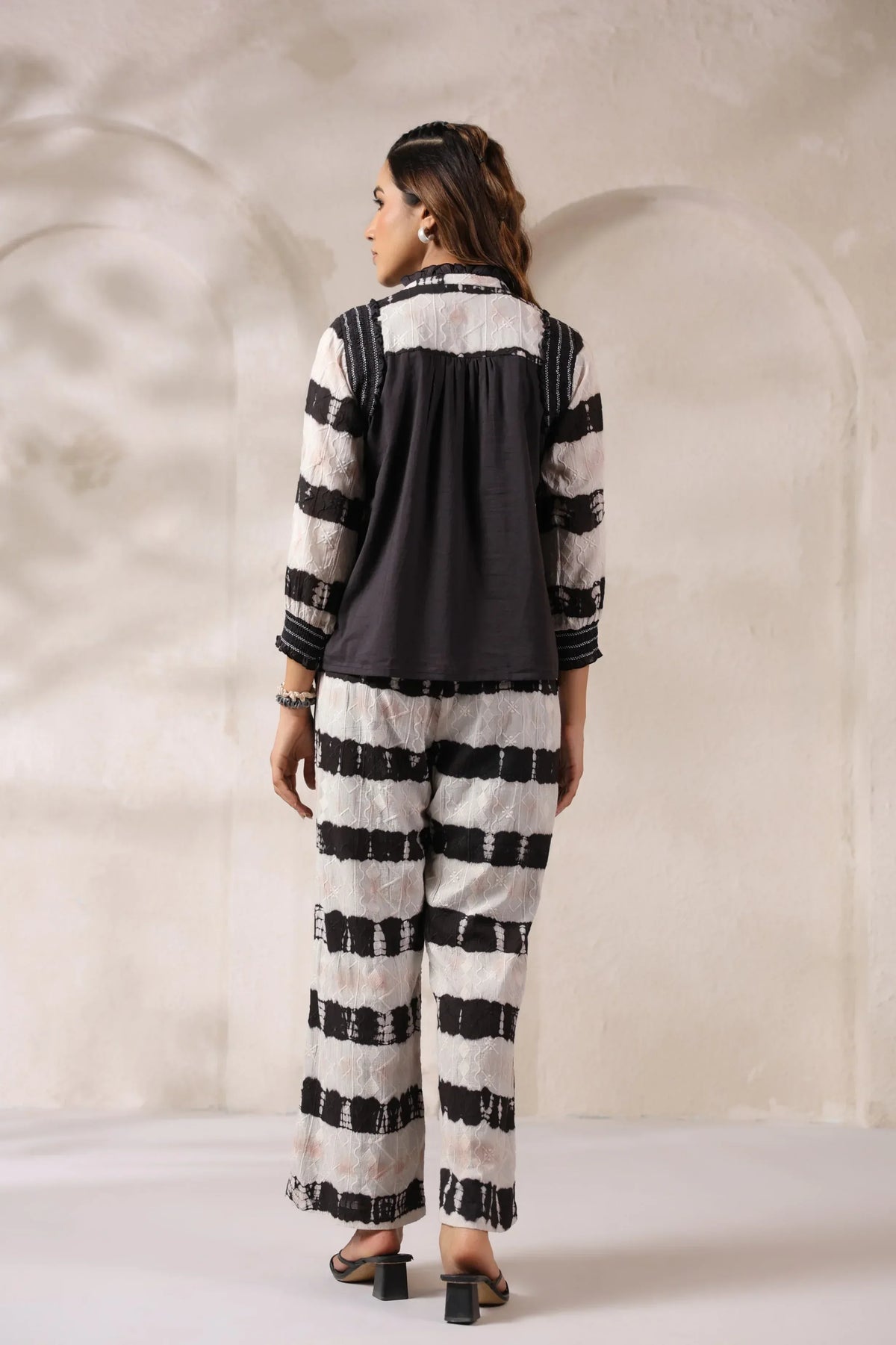 PK-1363-1364BACK - Taishina