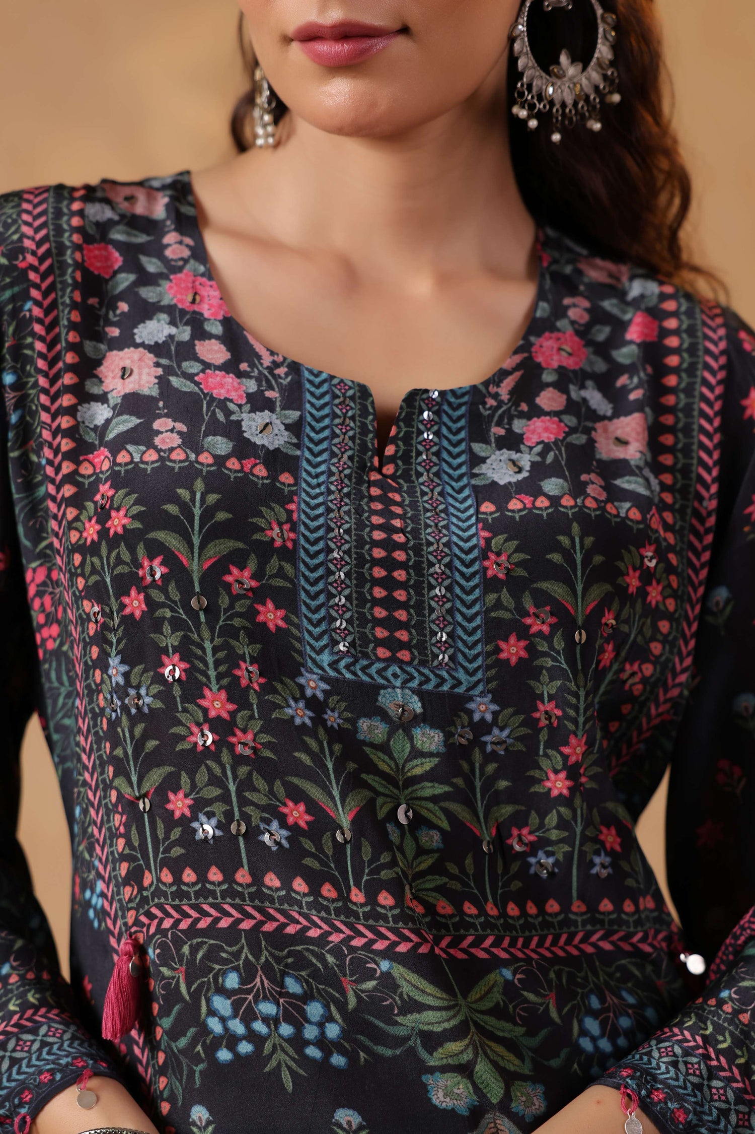 Noir Garden Kurta Set