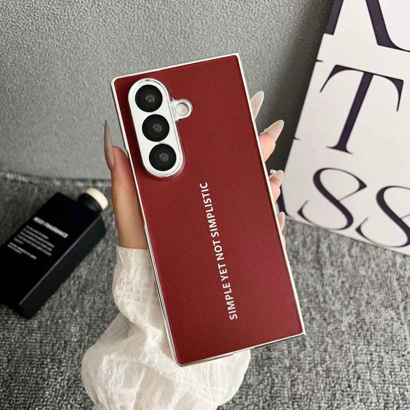 Samsung Galaxy Fold 7 – Leather Case